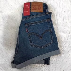 Levi high rise shorts